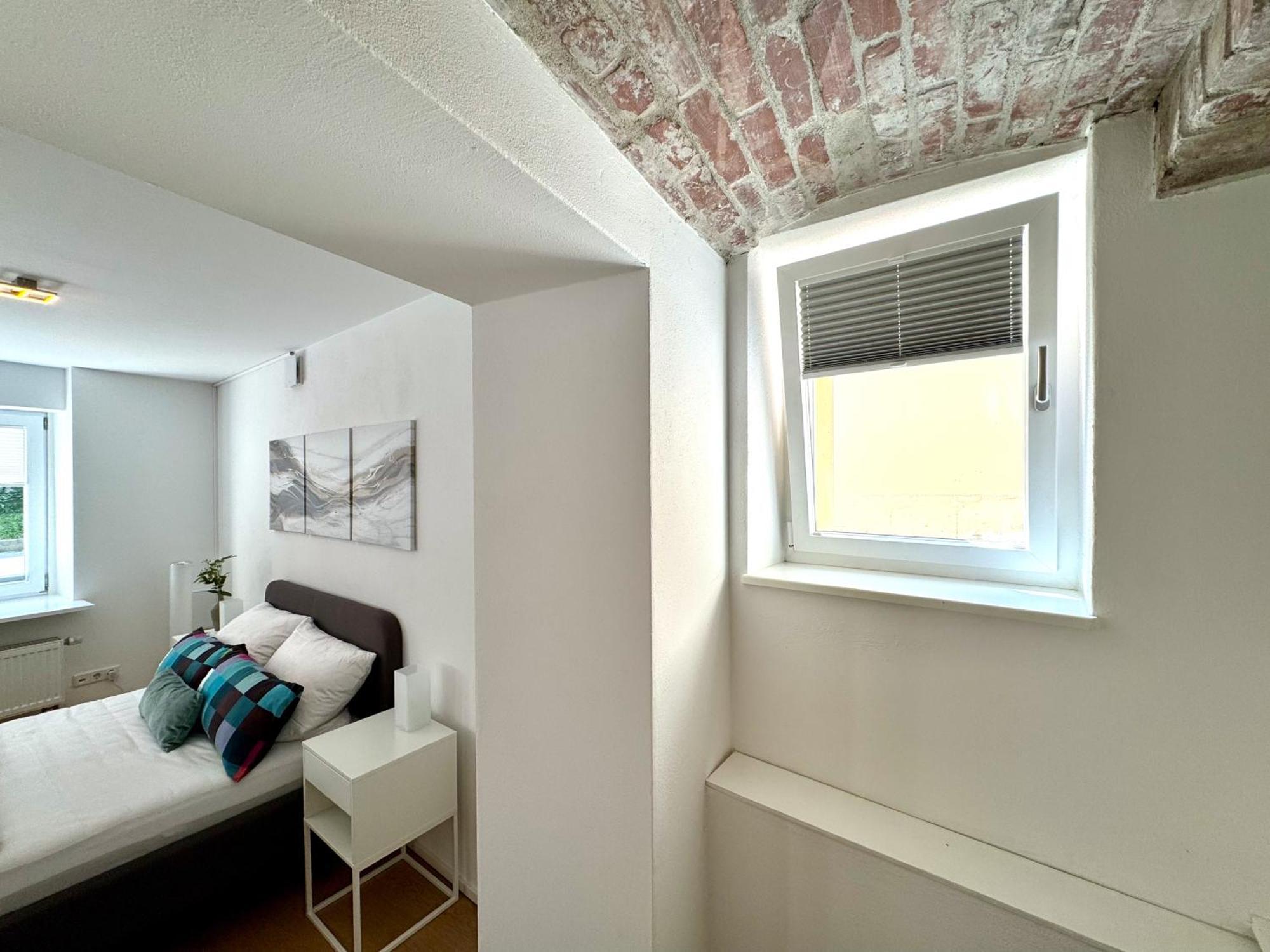 Апартаменты Cosy Castle - Charmanter Souterrain Altbau *