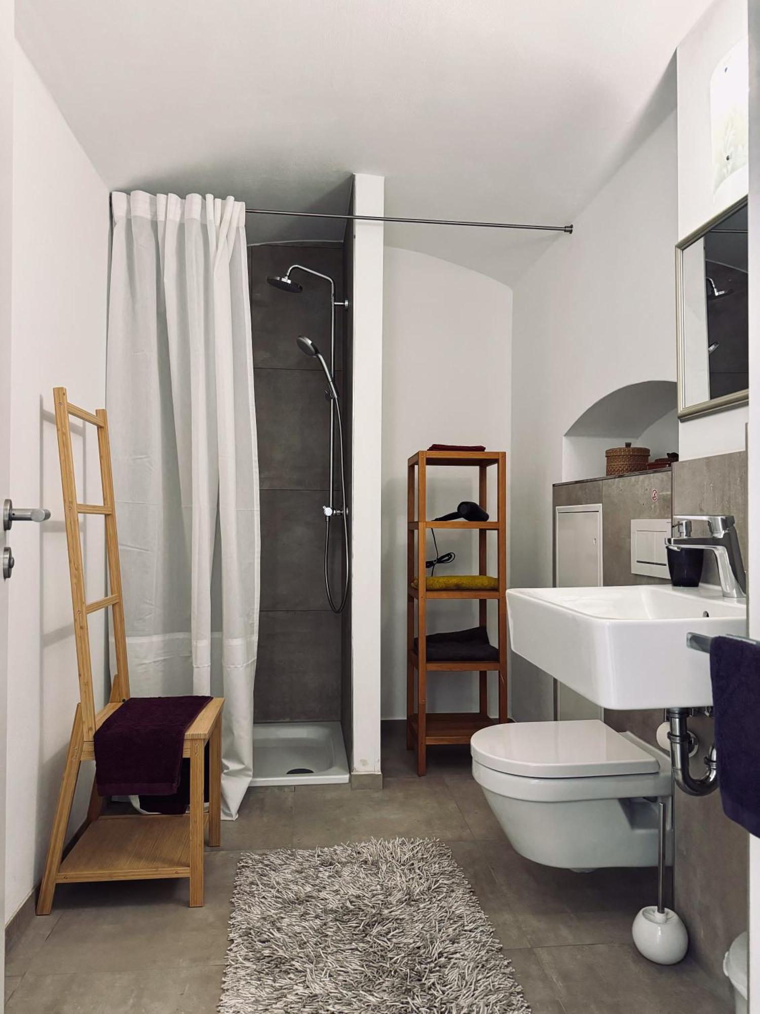 Апартаменты Cosy Castle - Charmanter Souterrain Altbau Нюрнберг
