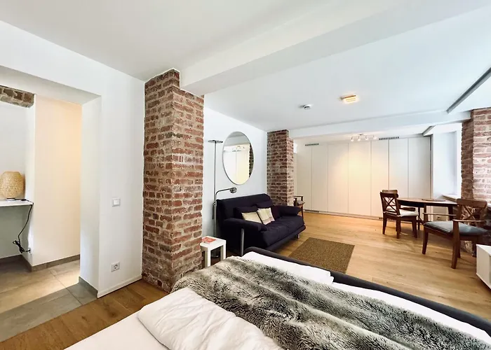 Cosy Castle Appartment Nuernberg - Charmanter Souterrain Altbau